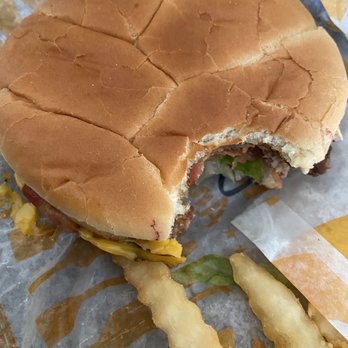 Culver's - The Culver's Bacon Deluxe - Burgers Near Me - Matteson, Illinois