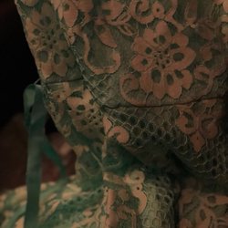 Alterations Pro - Lace fabric