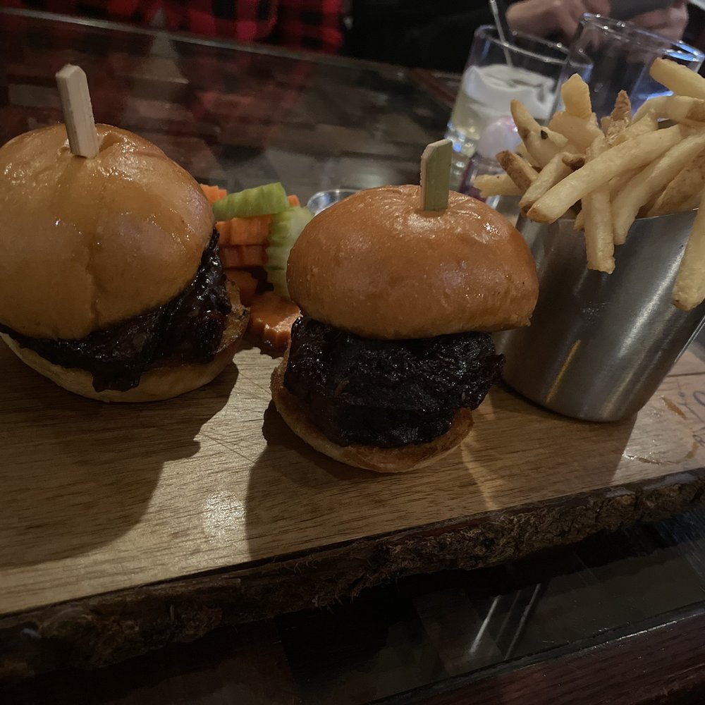 90 Restaurant - Sliders - New American Near Me - Winthrop, Massachusetts
