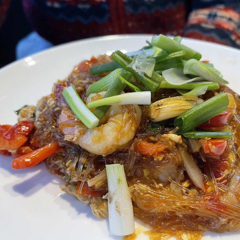 Tasty Thai - Spicy Shrimp Pad Thai - Thai Near Me - New York, New York
