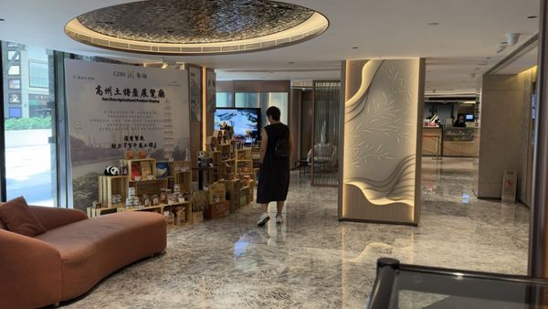 Wharney Hotel by null