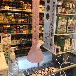 Smoking Manors - Awesome place!! They have a bunch of cool glass and other stuff. Always have a nice staff and very friendly!!