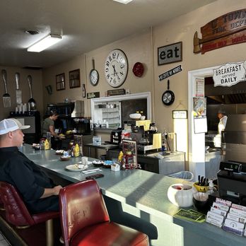 Duke's Diner - Diners Near Me - Olivehurst, California Duke's Diner - Diners Near Me - Olivehurst, California