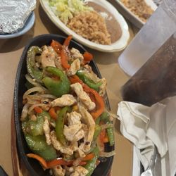 Las Delicias De La Abuela - Chicken and veggies were good