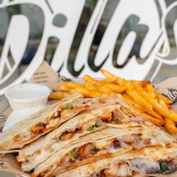 Dillas Quesadillas