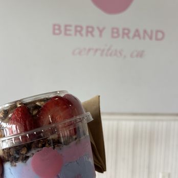 Berry Brand - inside - Acai Bowls Near Me - Cerritos, California