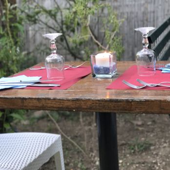 E' Divino - Lovely table setting! - Italian Near Me - Capri, NA E' Divino - Lovely table setting! - Italian Near Me - Capri, NA
