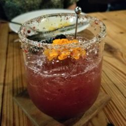 La Cueva del Elfo - Frida khalo drink