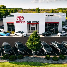 Exterior outside entrance of Russ Darrow Toyota - Russ Darrow Toyota located in West Bend, Wisconsin. - West Bend, Wisconsin Exterior outside entrance of Russ Darrow Toyota - Russ Darrow Toyota located in West Bend, Wisconsin. - West Bend, Wisconsin