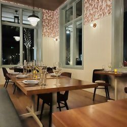 The Kingstide - Dining area