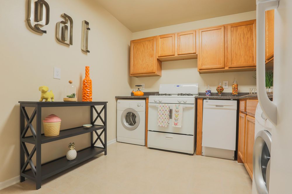 HILLTOP APARTMENTS Updated August 2024 10 Photos & 18 Reviews