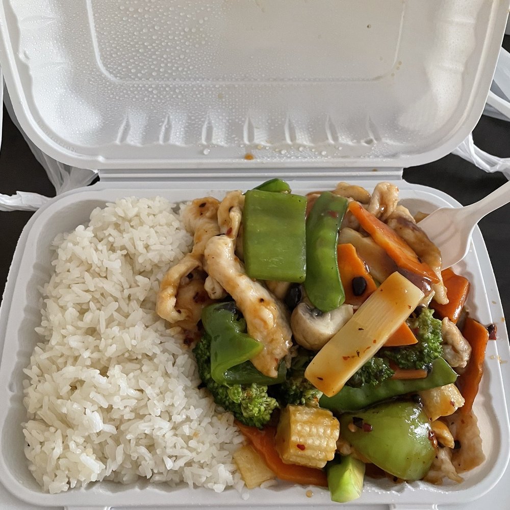 L4. Hunan Chicken Lunch Special L4. Hunan Chicken Lunch Special