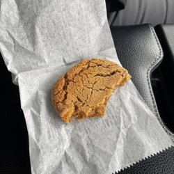 Hannah's Little Bakery Shoppe - Molasses cookie