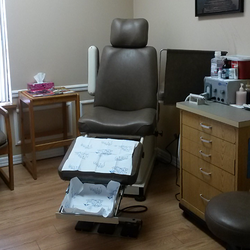 Albany Family Foot and Ankle Services - Exam room are private and well equiped