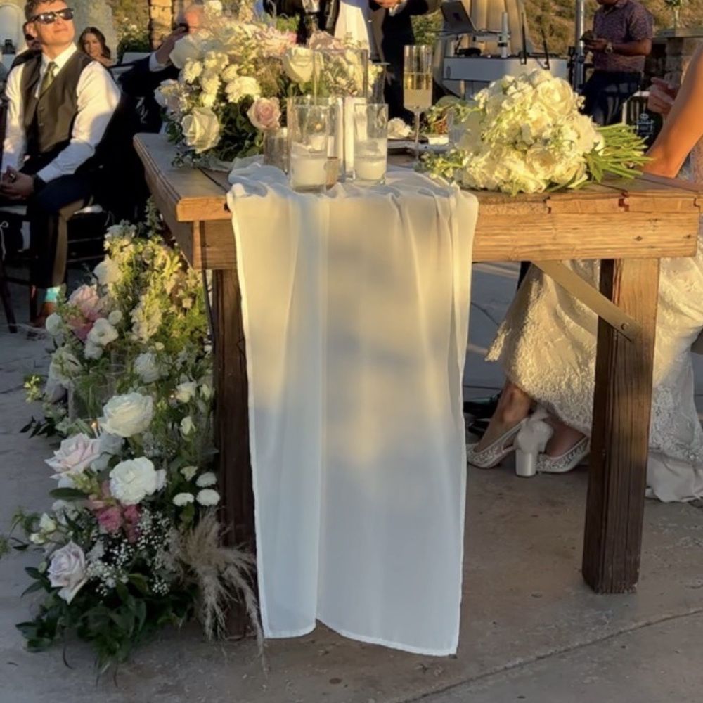 Flowers Etc. - Sweetheart table florals and bride bouquet - Florists Near Me - Beaumont, California Flowers Etc. - Sweetheart table florals and bride bouquet - Florists Near Me - Beaumont, California