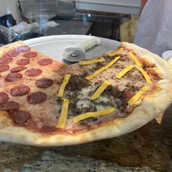This is another picture I took of the pizza they serve
