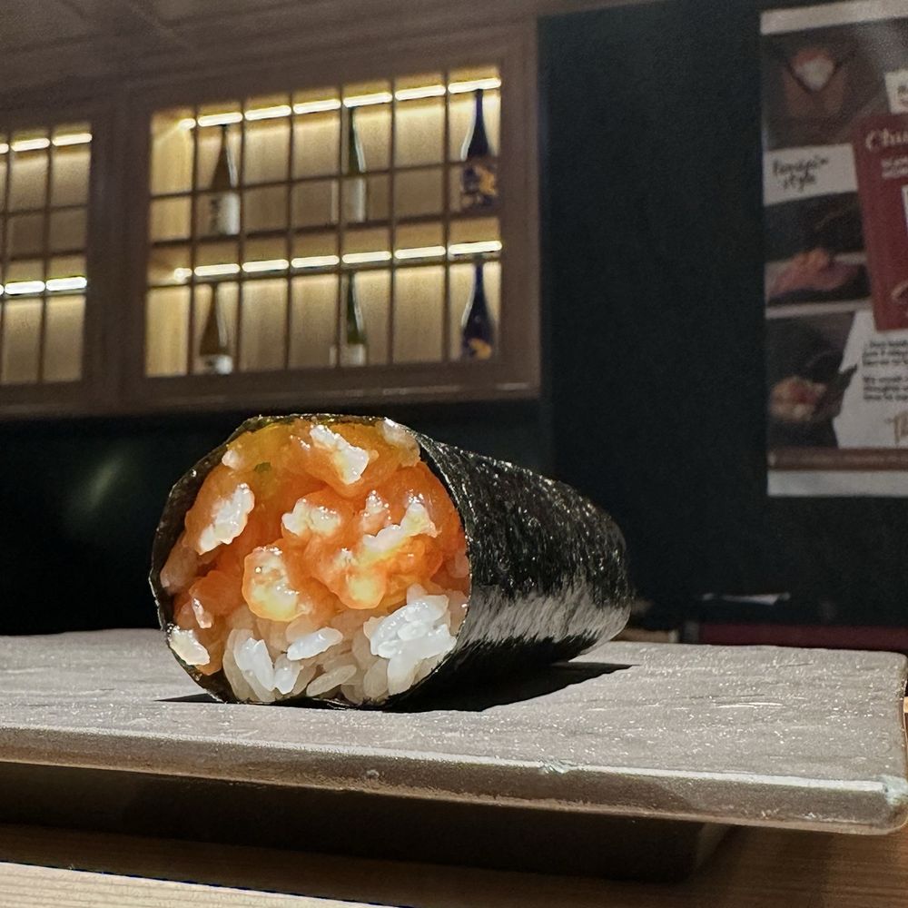 Chubby Nori - Mango salmon hand roll - Bars Near Me - Philadelphia, Pennsylvania