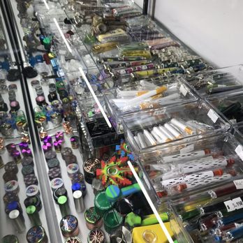 Dragon Smoke Shop - Tobacco Pipes - Tobacco Shops Near Me - Santa Monica, California