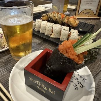Kansai - Spicy Tuna Hand Roll Spicy Tuna Roll Crunch Spicy Tuna Roll - Japanese Near Me - Oakland, California Kansai - Spicy Tuna Hand Roll Spicy Tuna Roll Crunch Spicy Tuna Roll - Japanese Near Me - Oakland, California