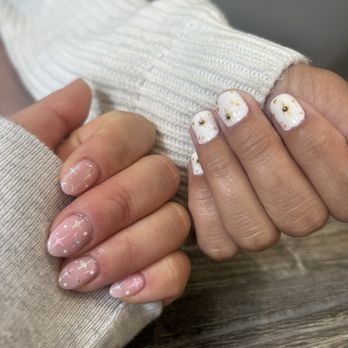 Cosmo Nail Bar - Nail Salons Near Me - Newport Beach, California
