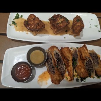 Finneys Crafthouse - Porter Ranch - Cheesesteak egg rolls and chicken and waffles ($24 of mediocre food) - New American Near Me - Porter Ranch, California Finneys Crafthouse - Porter Ranch - Cheesesteak egg rolls and chicken and waffles ($24 of mediocre food) - New American Near Me - Porter Ranch, California