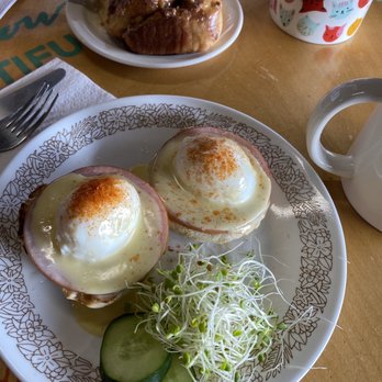 Tin Shack Bakery - Coffee & Tea Near Me - Pāhoa, Hawaii