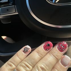 Vera's Nails & Spa - Halloween fun!!