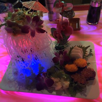 Sake Lounge - Sushi mix Sashimi and Nigiri style - Japanese Near Me - Olathe, Kansas