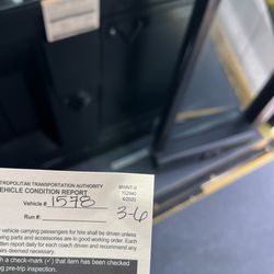 Metro Divison 8 - Now I came back to bring the bus back and she gives me a bus way down on 3-6 like wow. What did I do to you Leah?
