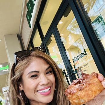 La Tour Cafe - Special pumpkin Kouign amann - Cafes Near Me - Honolulu, Hawaii