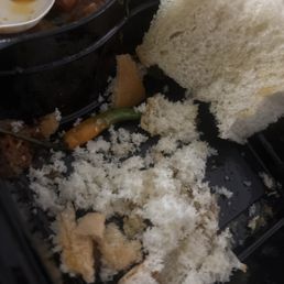 Bread literally breaking off and crumbs as I try to get one solid piece to eat with the Bhaji - disappointing