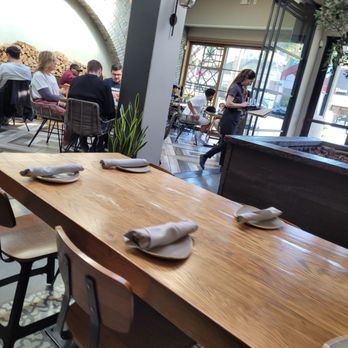 GRANVILLE - Interior seating - New American Near Me - Studio City, California GRANVILLE - Interior seating - New American Near Me - Studio City, California