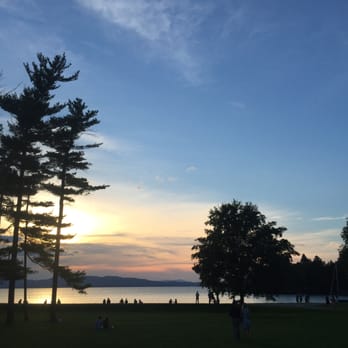 ActiveVT - Sunset over Lake Champlain. - Hiking Near Me - Burlington, Vermont ActiveVT - Sunset over Lake Champlain. - Hiking Near Me - Burlington, Vermont
