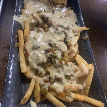 Bosque North - Green chili Bacon-Green Chile Queso Fries - Breweries Near Me - Bernalillo, New Mexico Bosque North - Green chili Bacon-Green Chile Queso Fries - Breweries Near Me - Bernalillo, New Mexico