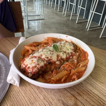 South Beach Pizzeria II - Chicken Parmesan 10/10 chicken was so delicious and big! - Sandwiches Near Me - Vero Beach, Florida South Beach Pizzeria II - Chicken Parmesan 10/10 chicken was so delicious and big! - Sandwiches Near Me - Vero Beach, Florida