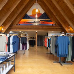 Ridge Merino - Ridge Collective interior, complete with bespoke mural by artist Nate Reifke (@SaltyTimbers)