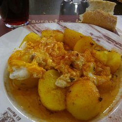 Asador El Barrio - Huevos rotos a la gallega