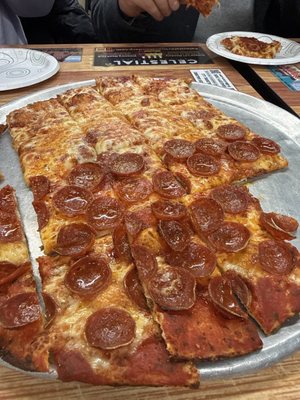 Rubinos Pizza by null