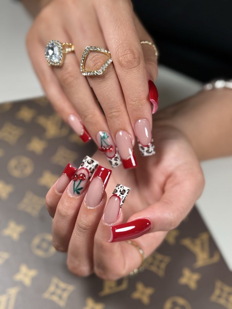 Gisselle’s Nail & Lash Studio Logo