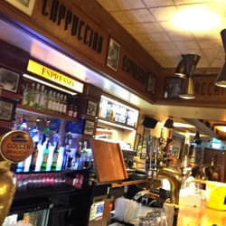 Frankie & Benny's - The bar