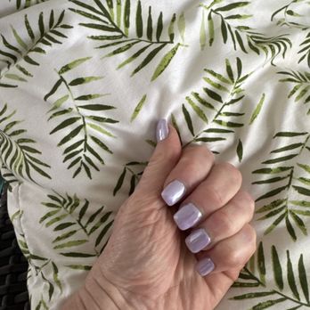 Marathon Nail Spa - This is 2 weeks old too! Still looks excellent and no lifting! - Nail Salons Near Me - Marathon, Florida