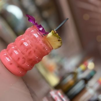 White Limozeen - Cocktail Bars Near Me - Nashville, Tennessee