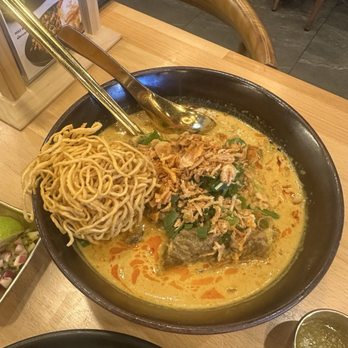 Manaao - "Khao Soi Noodle with Braised Beef" - Khao Soi Neua - Thai Near Me - Tustin, California Manaao - "Khao Soi Noodle with Braised Beef" - Khao Soi Neua - Thai Near Me - Tustin, California
