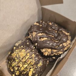 Posh Pretzels - Chocolate Coconut and the Dubai Chocolate Preztel