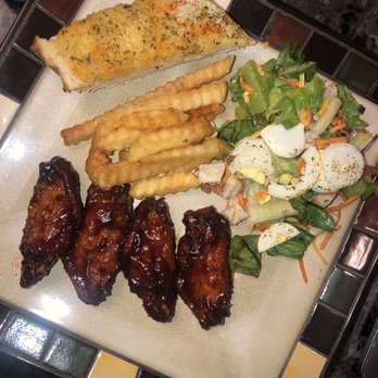 R&R Extreme Wings - R&R Founders Favorite Wings and Fries paired with a homemade salad and homemade garlic bread - Chicken Wings Near Me - Indianapolis, Indiana R&R Extreme Wings - R&R Founders Favorite Wings and Fries paired with a homemade salad and homemade garlic bread - Chicken Wings Near Me - Indianapolis, Indiana