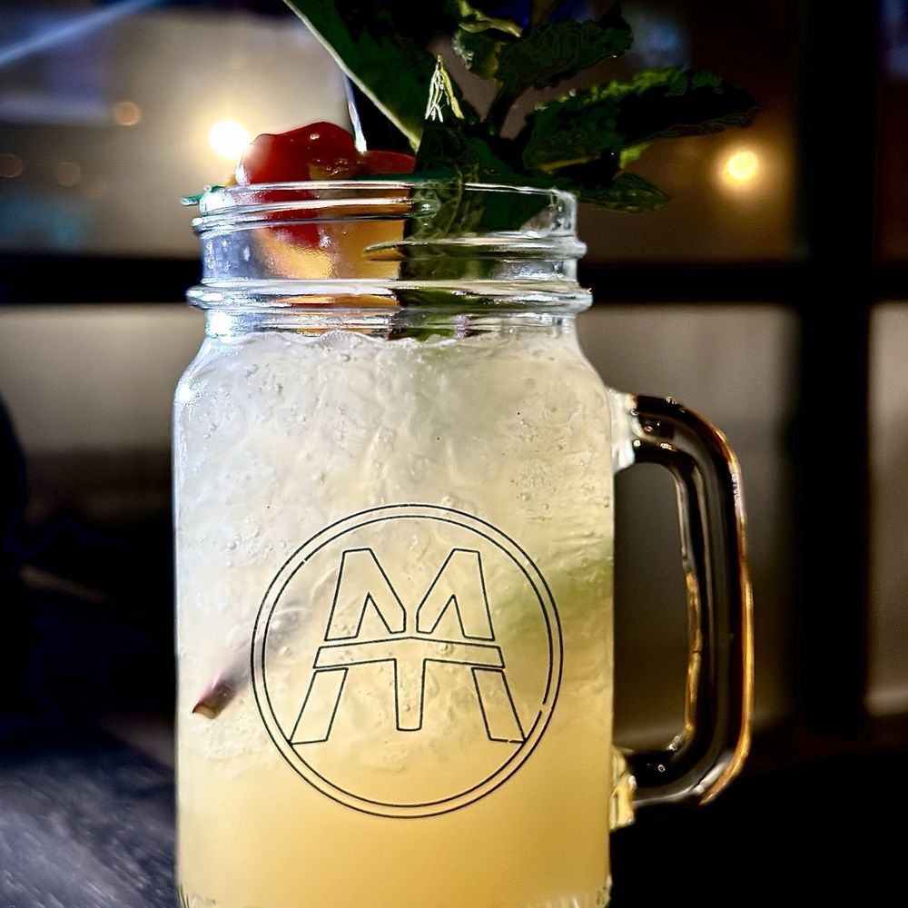 Pineapple Mia Tia Pineapple Mia Tia