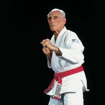 Grapple Box - Helio Gracie - Kickboxing Near Me - New York, New York Grapple Box - Helio Gracie - Kickboxing Near Me - New York, New York