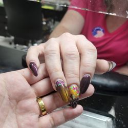 Total Nails +
