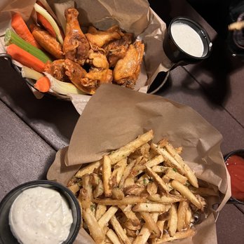 Congregation Brewery & Cocina - Truffle fries and Wings - Pubs Near Me - Pasadena, California Congregation Brewery & Cocina - Truffle fries and Wings - Pubs Near Me - Pasadena, California