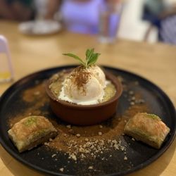 Mio’s Grill & Cafe